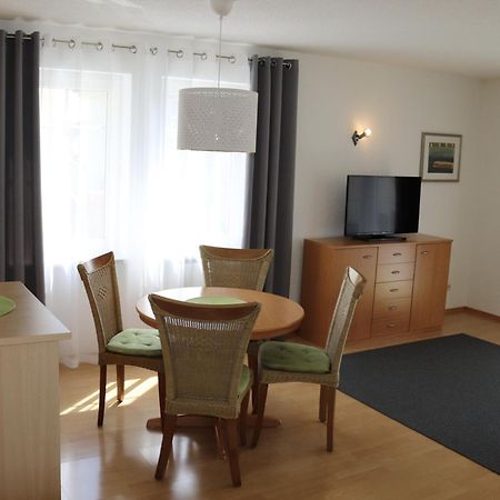 Gaestehaus Maeder Am Hafen 울딘겐물호펜 객실 사진