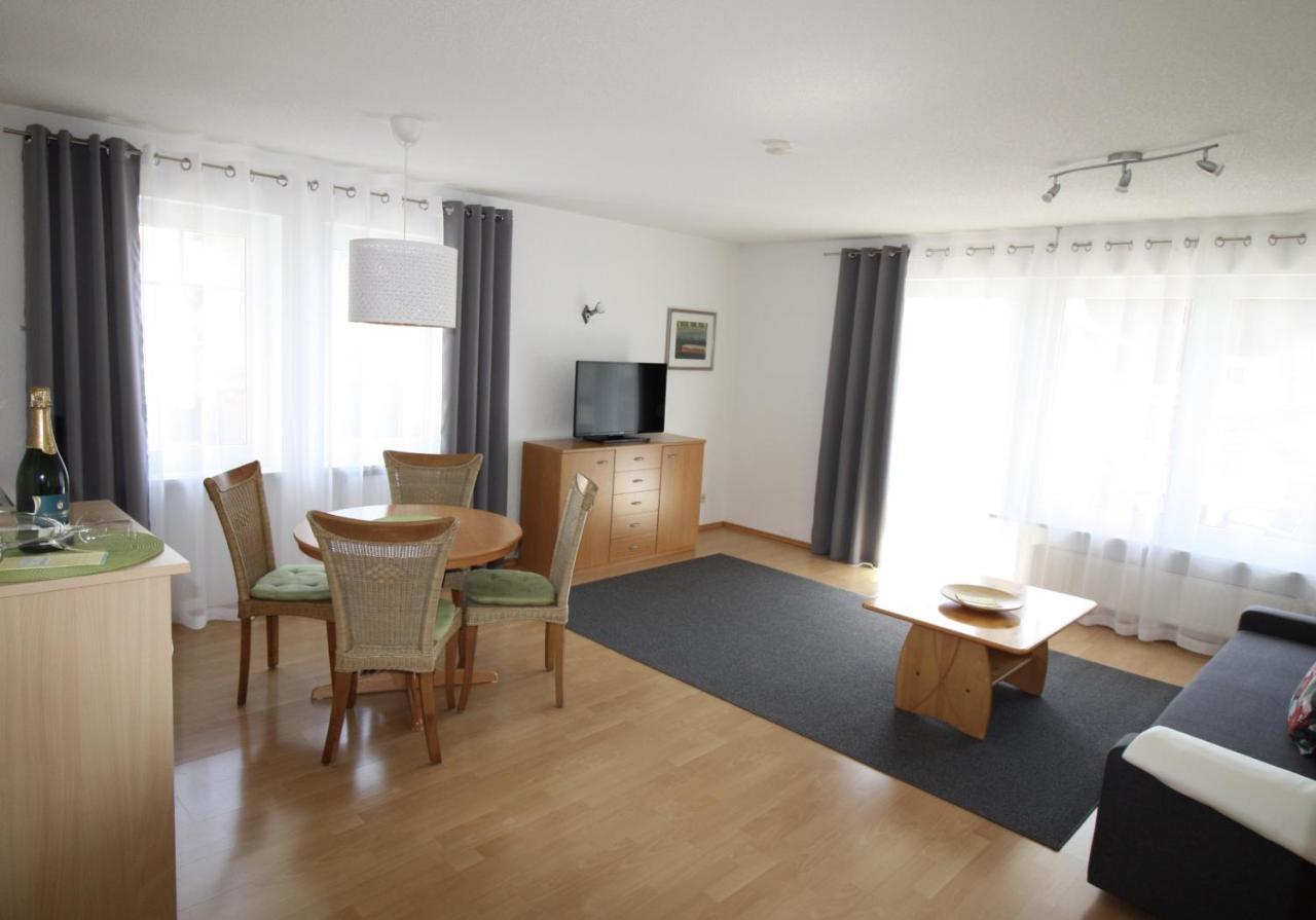 Gaestehaus Maeder Am Hafen 울딘겐물호펜 객실 사진
