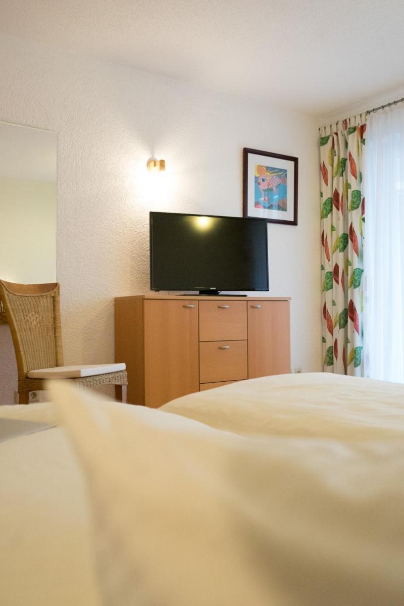 Gaestehaus Maeder Am Hafen 울딘겐물호펜 객실 사진