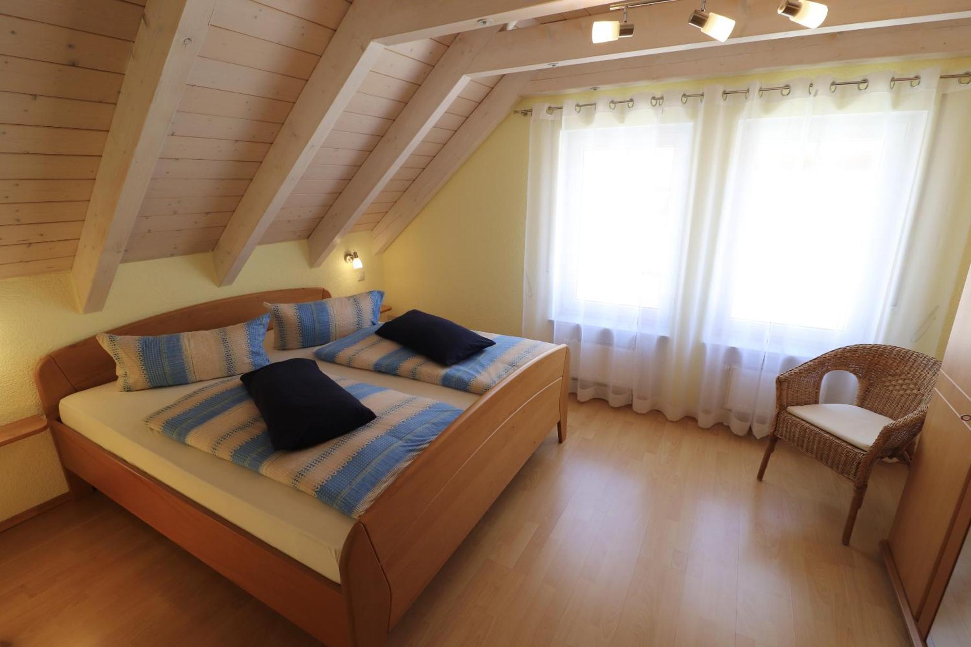 Gaestehaus Maeder Am Hafen 울딘겐물호펜 외부 사진